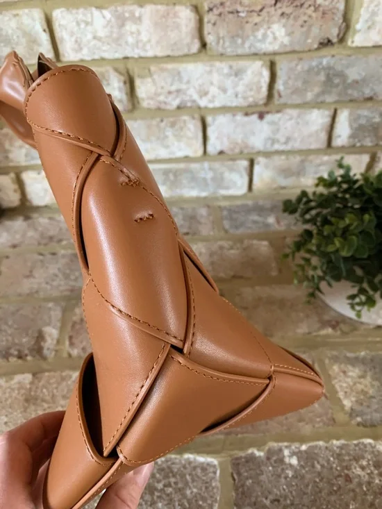 Woven Top-Handle Women’s Tote Bag in Cognac - Picture 10 of 10